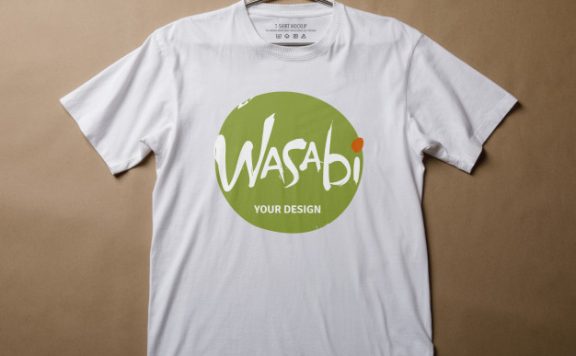 逼真的白色t恤场景模型