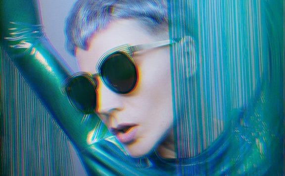 失真故障效果照片特效模板 (jsx)